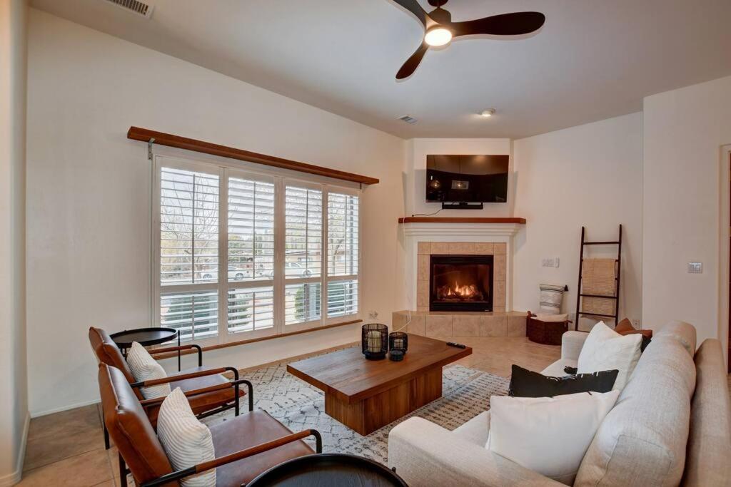 Sedona Retreat W/ Tesla Mobile Charger Villa Exterior photo