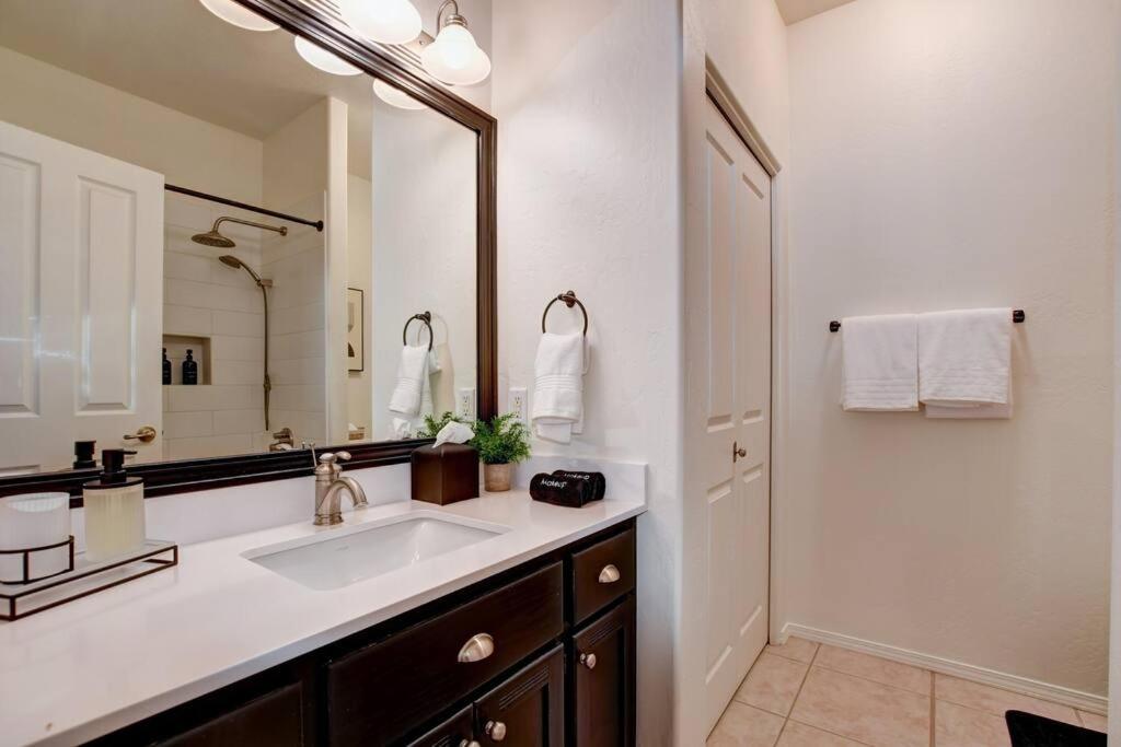 Sedona Retreat W/ Tesla Mobile Charger Villa Exterior photo