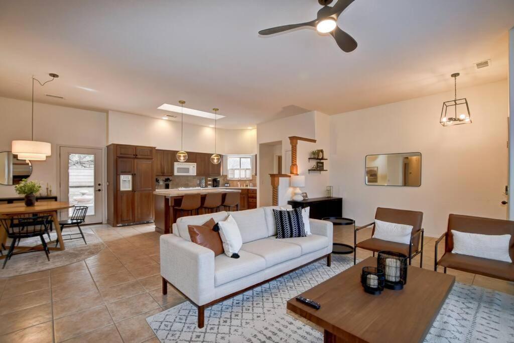 Sedona Retreat W/ Tesla Mobile Charger Villa Exterior photo
