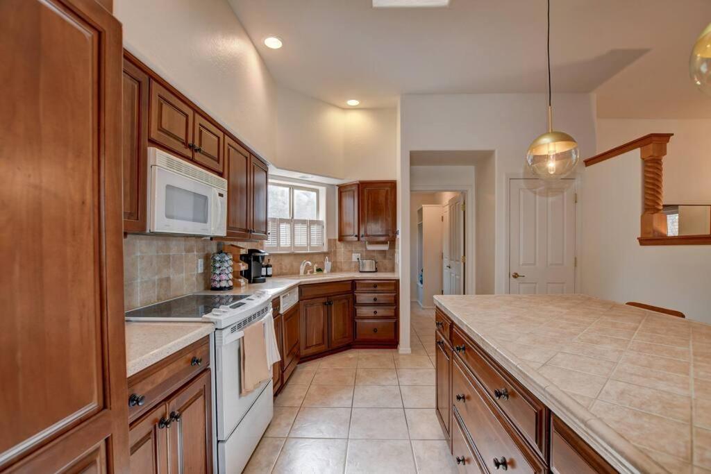 Sedona Retreat W/ Tesla Mobile Charger Villa Exterior photo