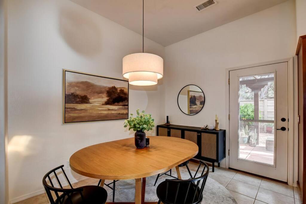 Sedona Retreat W/ Tesla Mobile Charger Villa Exterior photo